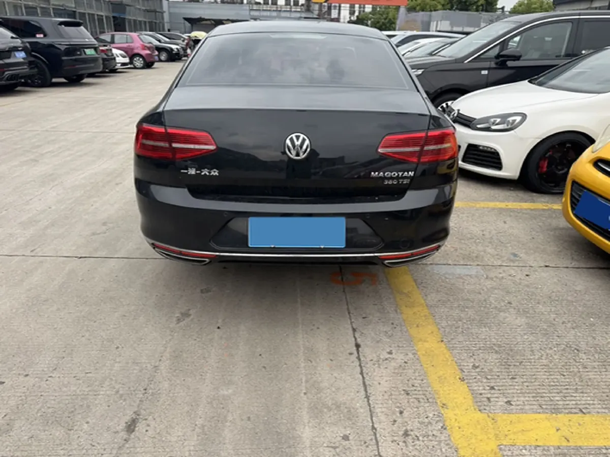 2018 Volkswagen Magotan 1.8T 180HP L4 7DCT,autocango,china used car exporter,china ev exporter,chinese used car exporter,chinese used ev exporter