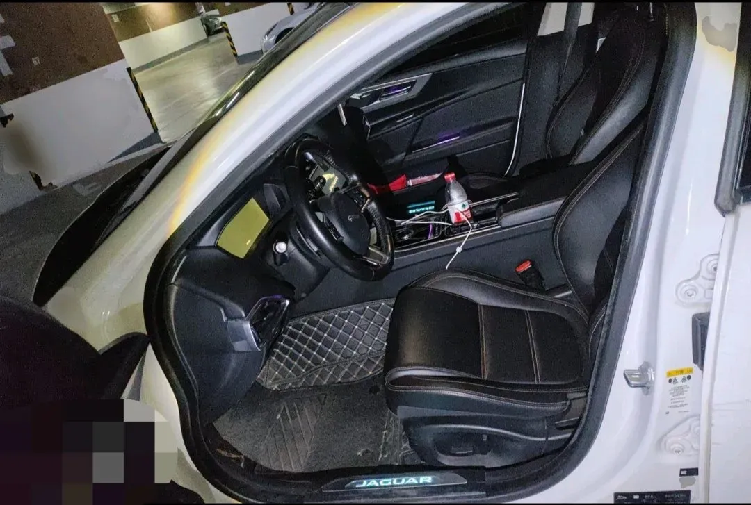 2019 Land Rover Discovery Sport 2.0T 200HP L4 9AT,autocango,china used car exporter,china ev exporter,chinese used car exporter,chinese used ev exporter