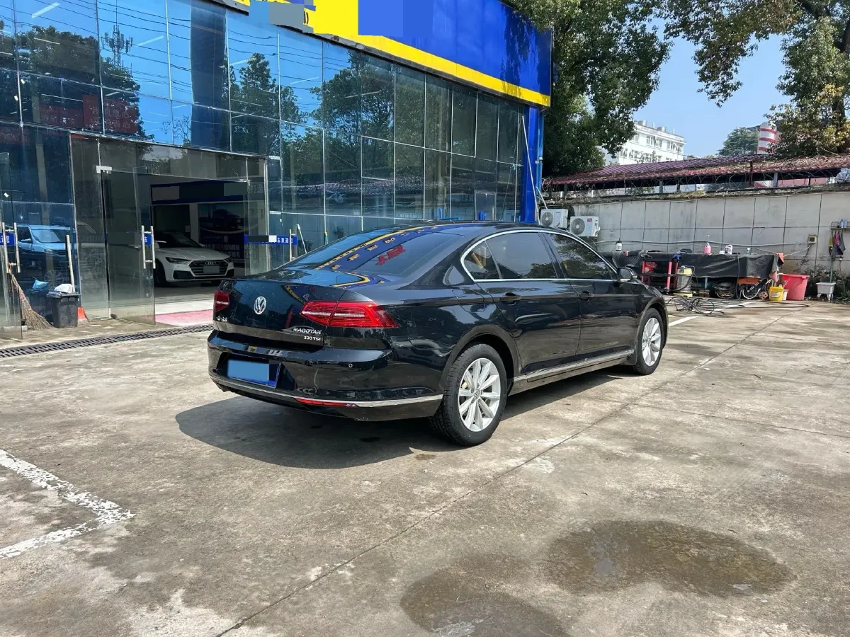 2018 Volkswagen Magotan 1.8T 180HP L4 7DCT,autocango,china used car exporter,china ev exporter,chinese used car exporter,chinese used ev exporter