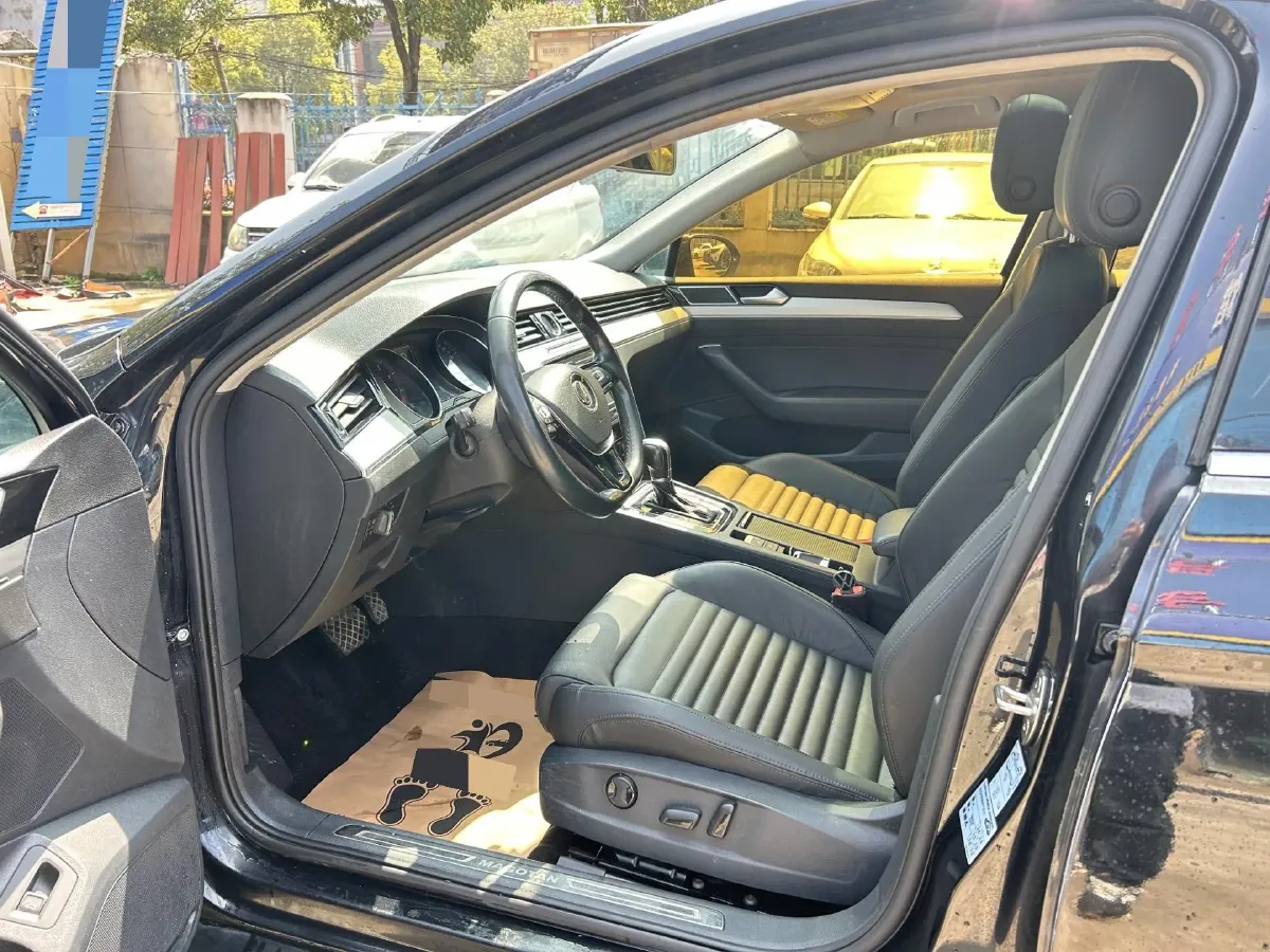 2018 Volkswagen Magotan 1.8T 180HP L4 7DCT,autocango,china used car exporter,china ev exporter,chinese used car exporter,chinese used ev exporter