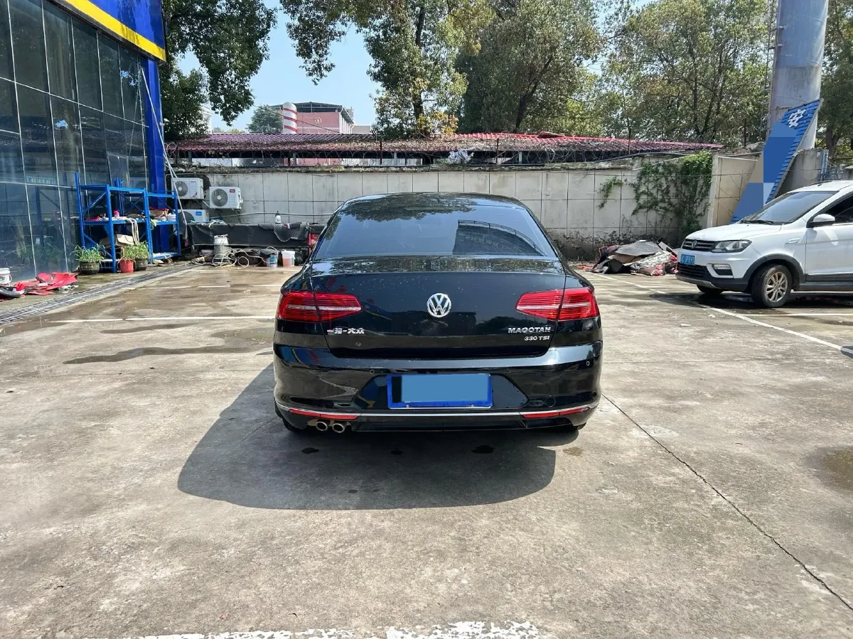 2018 Volkswagen Magotan 1.8T 180HP L4 7DCT,autocango,china used car exporter,china ev exporter,chinese used car exporter,chinese used ev exporter