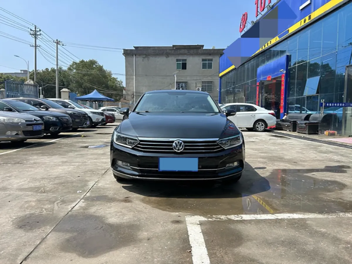 2018 Volkswagen Magotan 1.8T 180HP L4 7DCT,autocango,china used car exporter,china ev exporter,chinese used car exporter,chinese used ev exporter