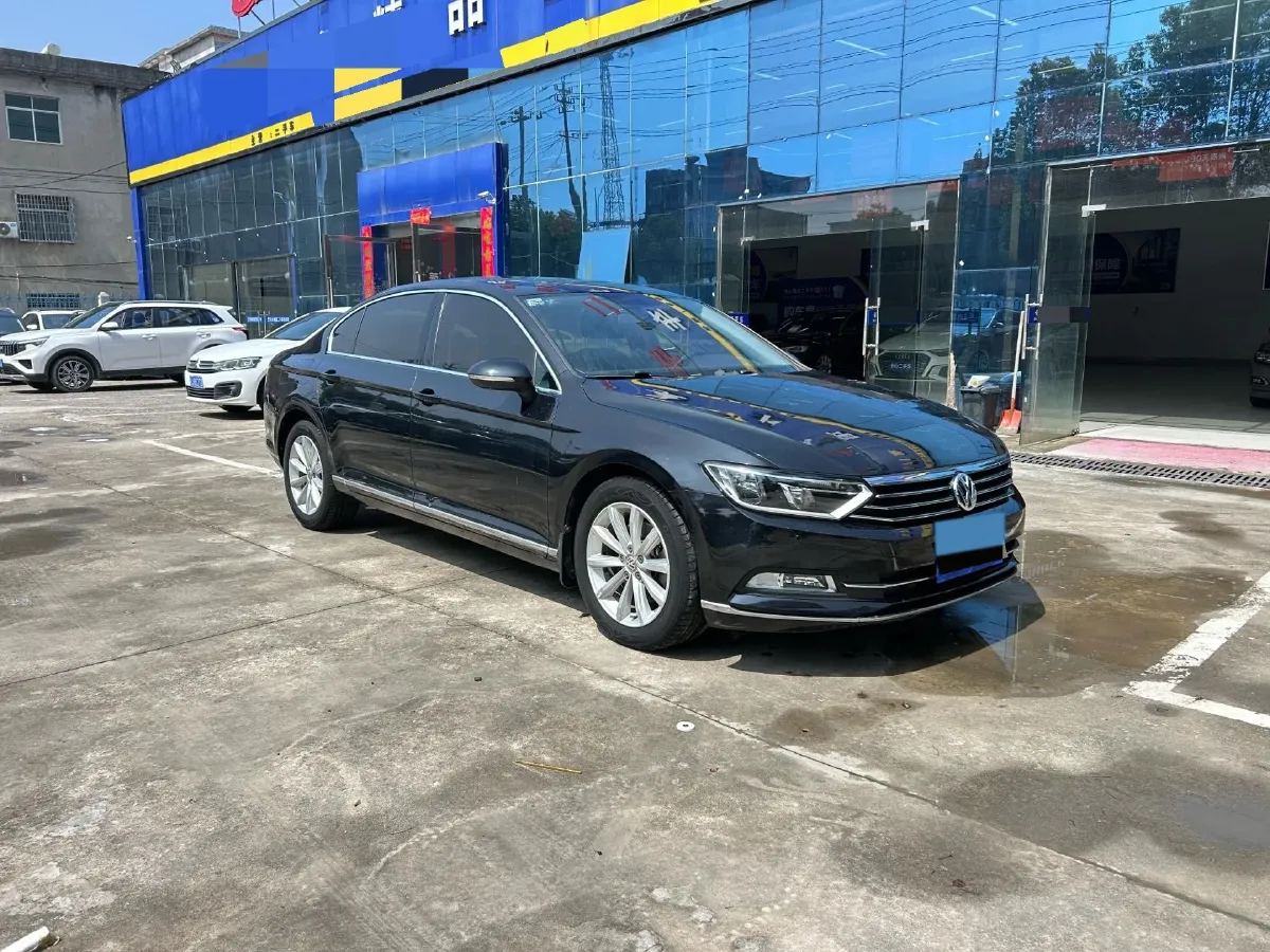 2018 Volkswagen Magotan 1.8T 180HP L4 7DCT,autocango,china used car exporter,china ev exporter,chinese used car exporter,chinese used ev exporter