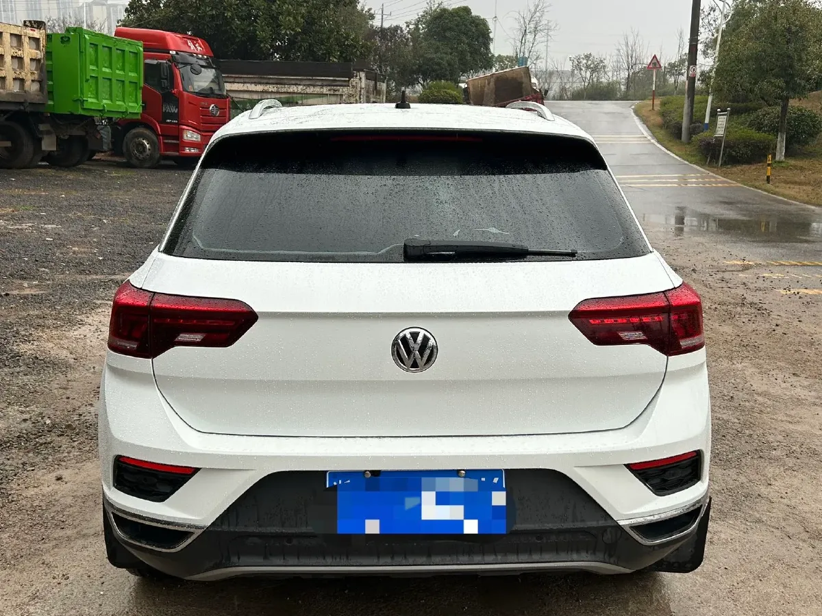 2019 Volkswagen T-Roc 1.4T 131HP L4 7DCT,autocango,china used car exporter,china ev exporter,chinese used car exporter,chinese used ev exporter