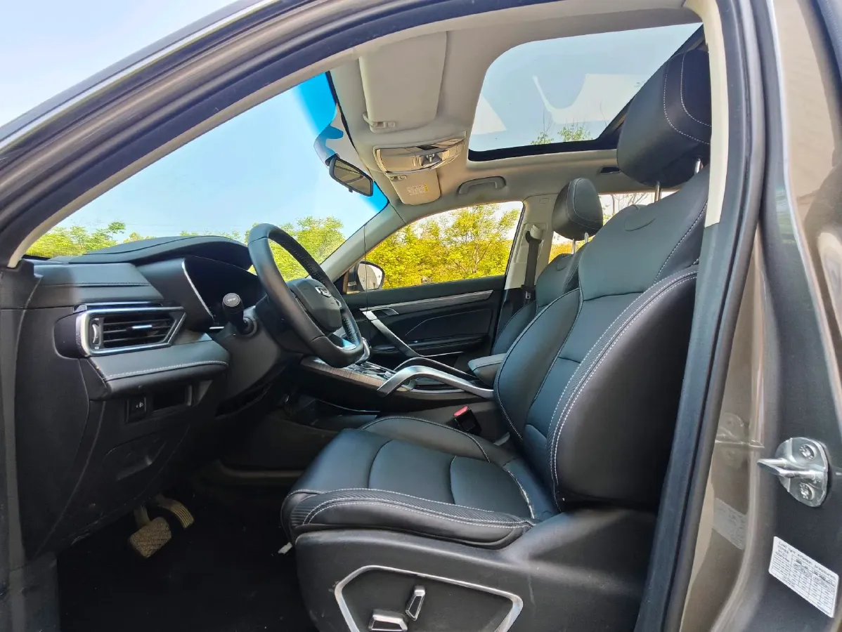 2020 Geely Azkarra 1.8T 184HP L4 7DCT,autocango,china used car exporter,china ev exporter,chinese used car exporter,chinese used ev exporter