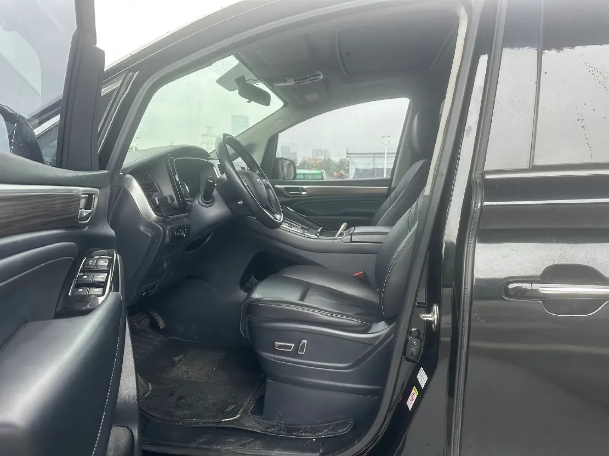 2021 GAC Trumpchi M8 2.0T 252HP L4 8AT,autocango,china used car exporter,china ev exporter,chinese used car exporter,chinese used ev exporter