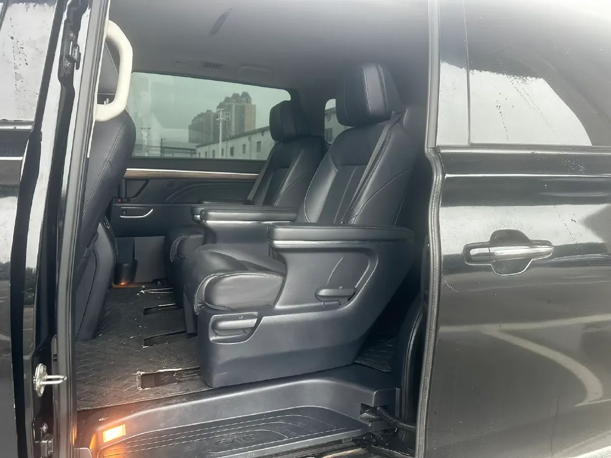 2021 GAC Trumpchi M8 2.0T 252HP L4 8AT,autocango,china used car exporter,china ev exporter,chinese used car exporter,chinese used ev exporter