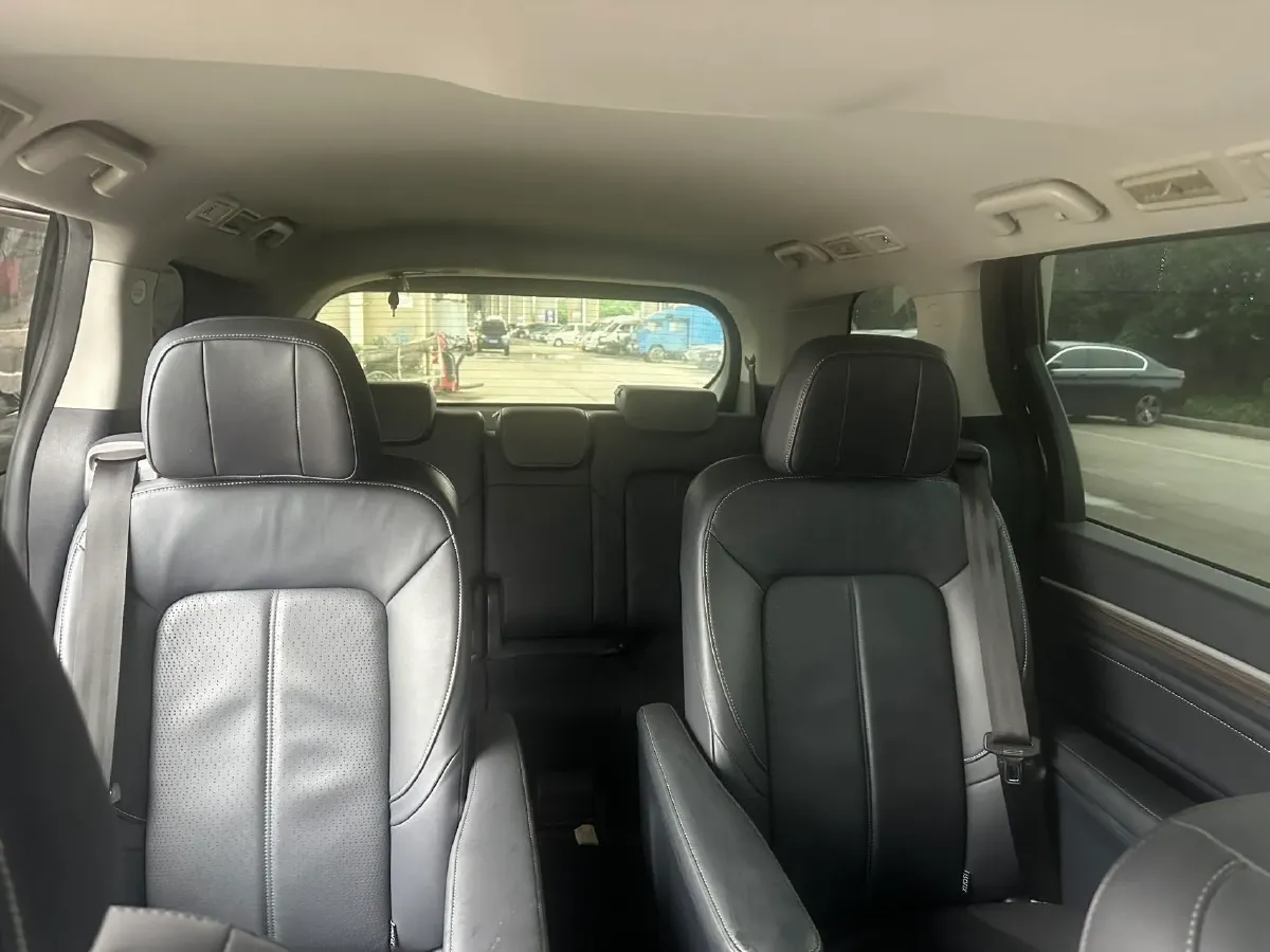 2021 GAC Trumpchi M8 2.0T 252HP L4 8AT,autocango,china used car exporter,china ev exporter,chinese used car exporter,chinese used ev exporter