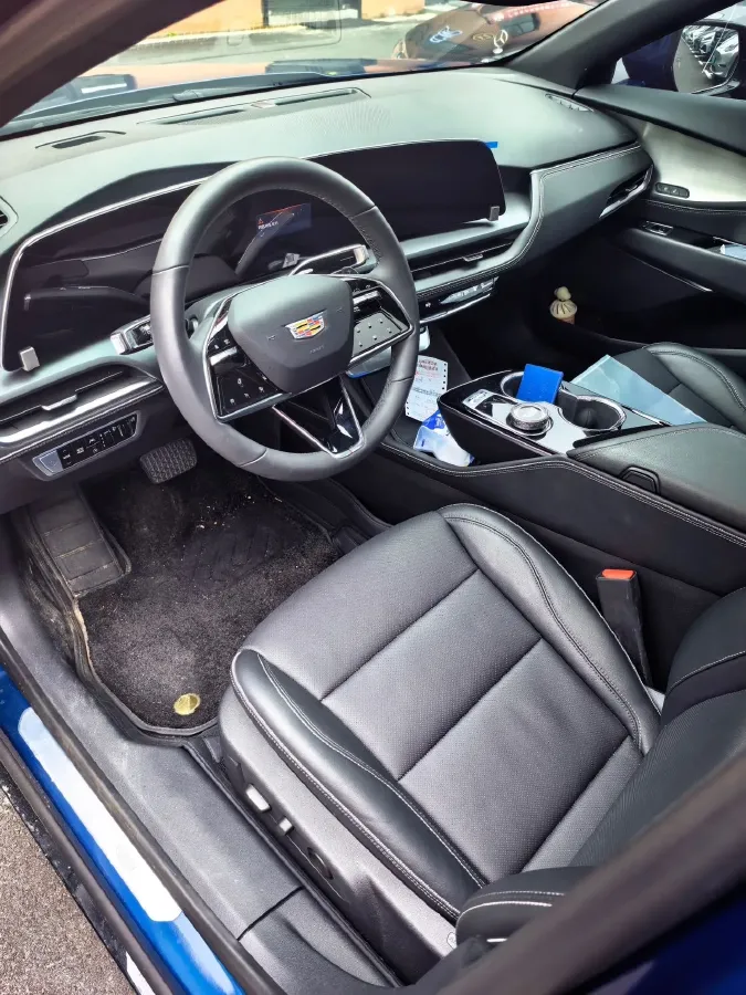 2023 Cadillac GT4 1.5T 211HP L4 9AT,autocango,china used car exporter,china ev exporter,chinese used car exporter,chinese used ev exporter