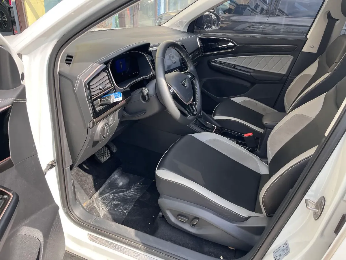 2022 Jetta VS7 1.4T 150HP L4 6AT,autocango,china used car exporter,china ev exporter,chinese used car exporter,chinese used ev exporter