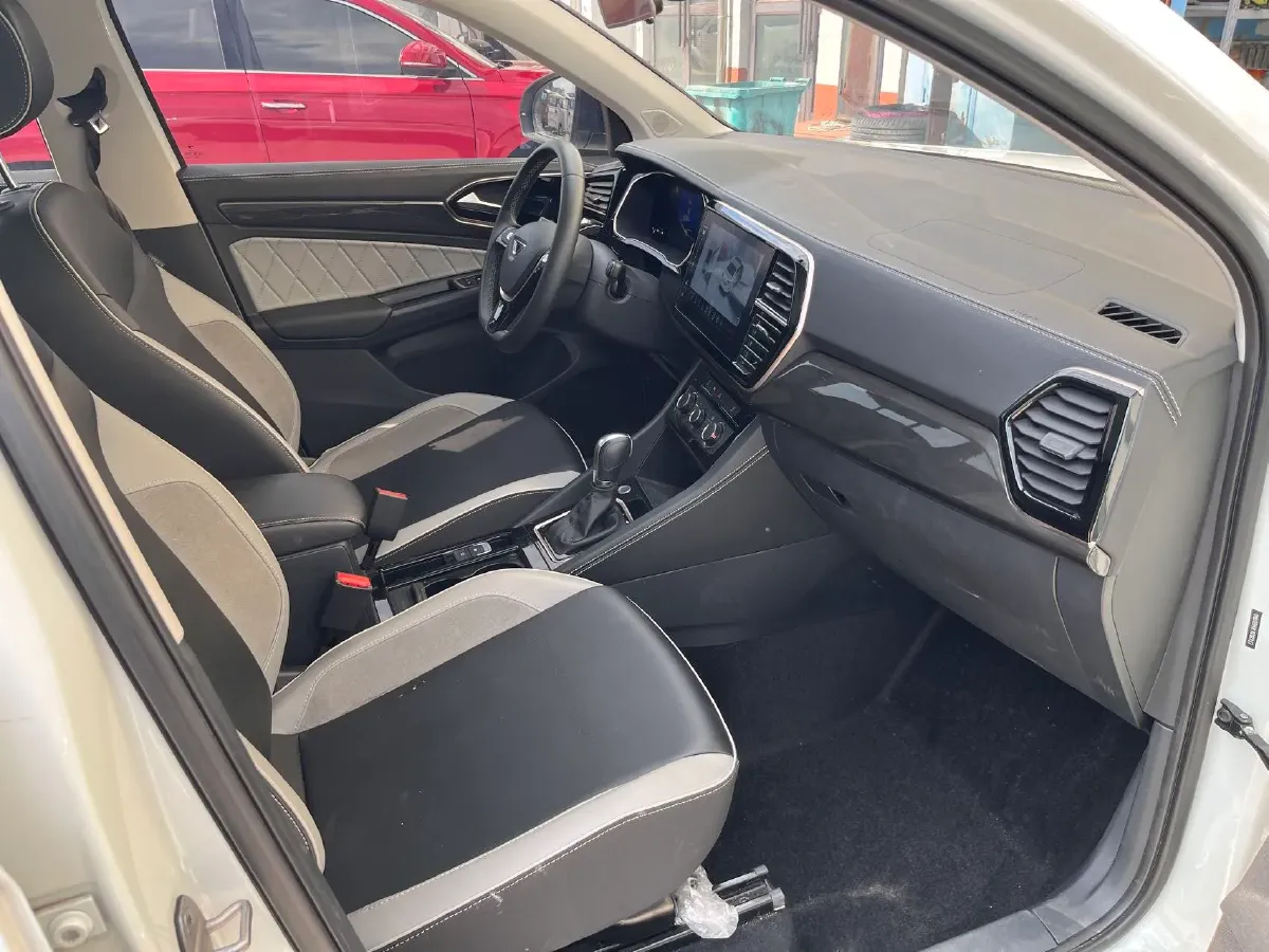 2022 Jetta VS7 1.4T 150HP L4 6AT,autocango,china used car exporter,china ev exporter,chinese used car exporter,chinese used ev exporter