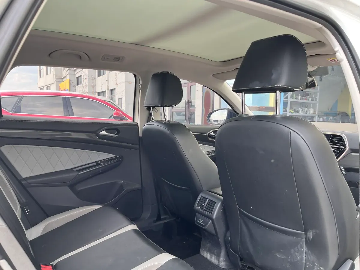 2022 Jetta VS7 1.4T 150HP L4 6AT,autocango,china used car exporter,china ev exporter,chinese used car exporter,chinese used ev exporter