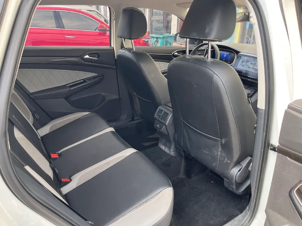 2022 Jetta VS7 1.4T 150HP L4 6AT,autocango,china used car exporter,china ev exporter,chinese used car exporter,chinese used ev exporter