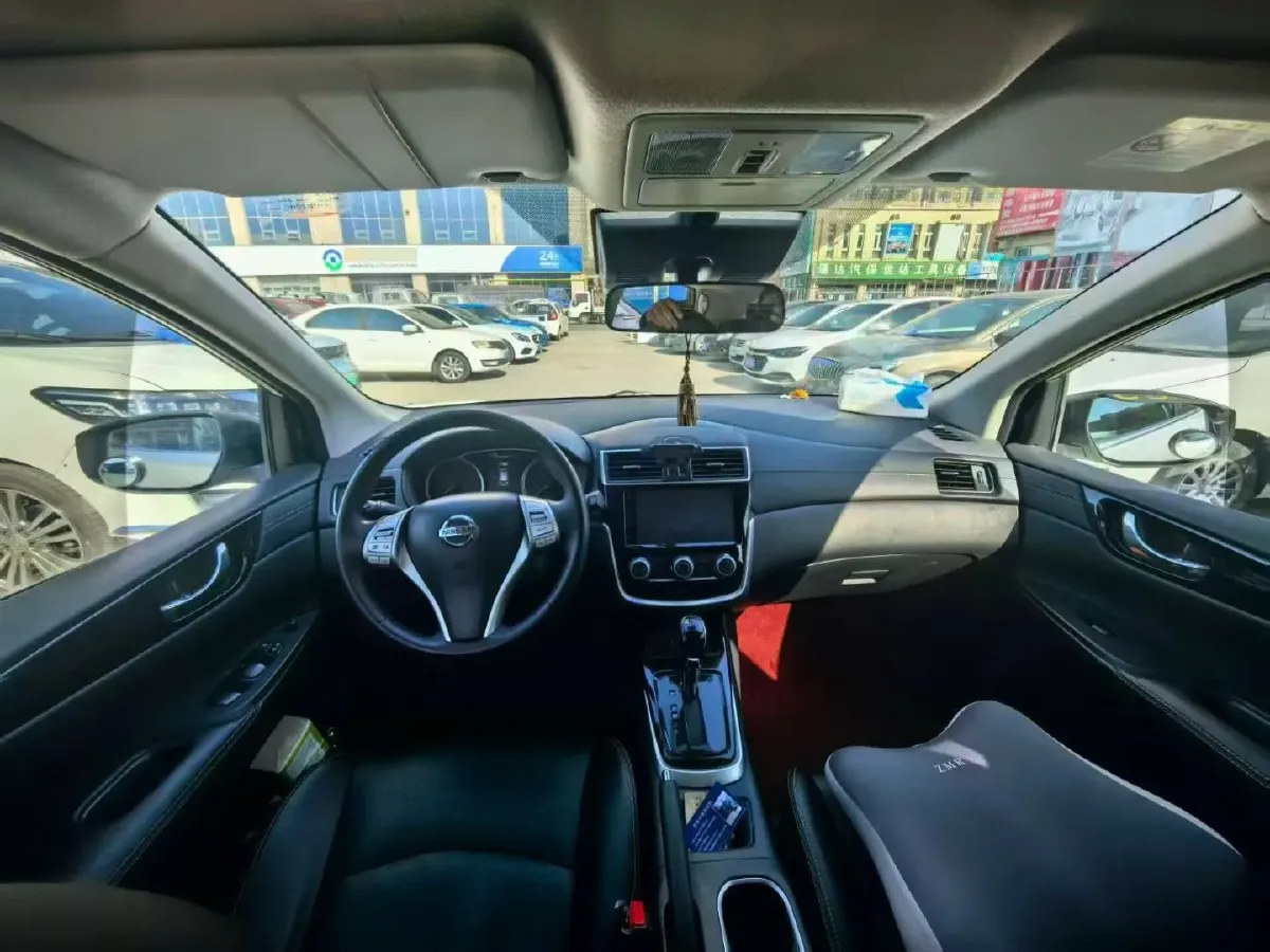 2023 Nissan Tiida 1.6L 122HP L4 CVT,autocango,china used car exporter,china ev exporter,chinese used car exporter,chinese used ev exporter