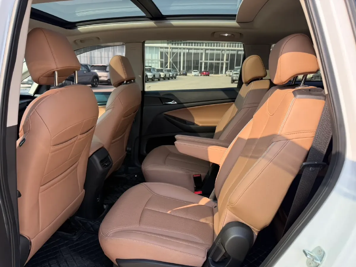 2021 Buick GL6 1.3T 163HP L3 6AT,autocango,china used car exporter,china ev exporter,chinese used car exporter,chinese used ev exporter