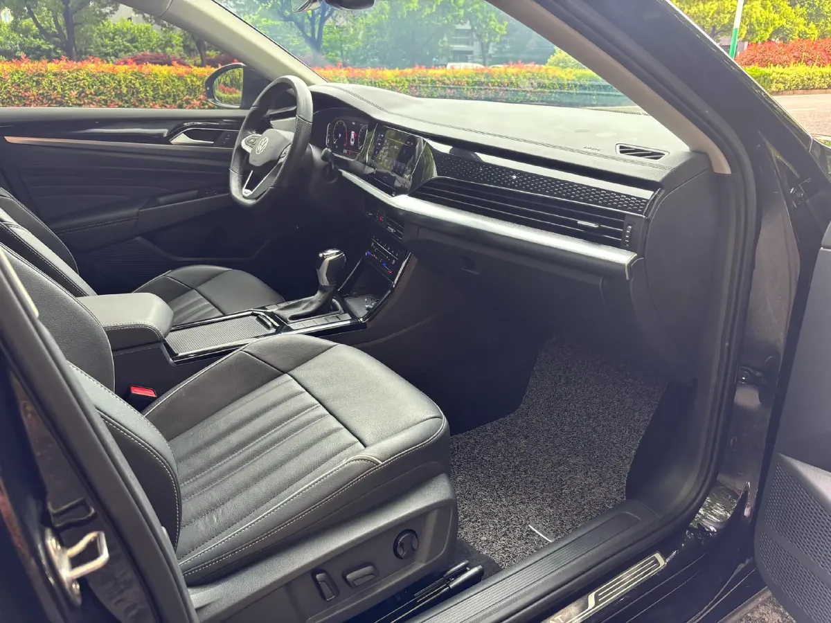 2022 Skoda Kodiak GT 2.0T 186HP L4 7DCT,autocango,china used car exporter,china ev exporter,chinese used car exporter,chinese used ev exporter