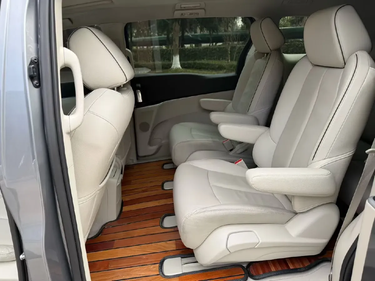 2021 Buick GL8 2.0T 237HP L4 9AT,autocango,china used car exporter,china ev exporter,chinese used car exporter,chinese used ev exporter