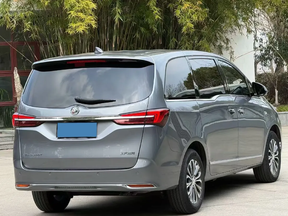 2021 Buick GL8 2.0T 237HP L4 9AT,autocango,china used car exporter,china ev exporter,chinese used car exporter,chinese used ev exporter