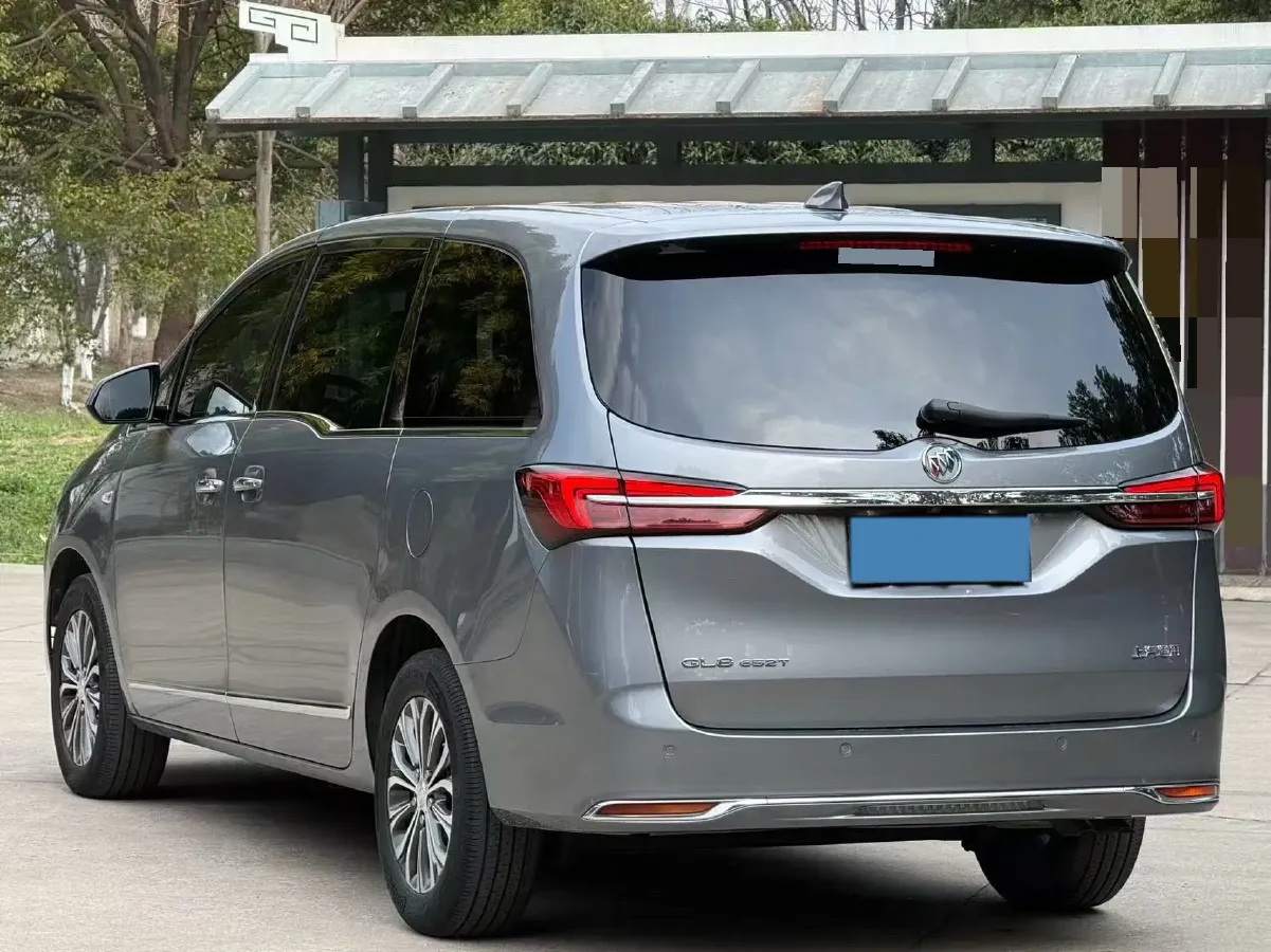 2021 Buick GL8 2.0T 237HP L4 9AT,autocango,china used car exporter,china ev exporter,chinese used car exporter,chinese used ev exporter