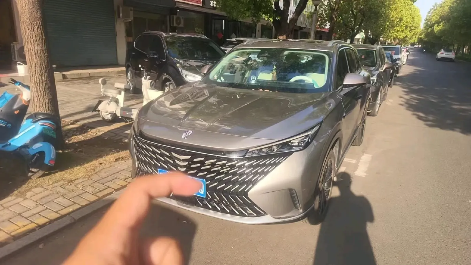2023 Roewe RX5 1.5T 188HP L4 7DCT,autocango,china used car exporter,china ev exporter,chinese used car exporter,chinese used ev exporter