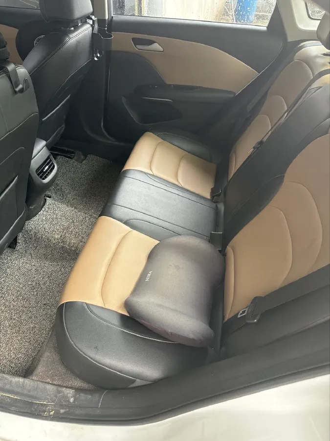 2021 Chevrolet Monza 1.5L 113HP L4 6AT,autocango,china used car exporter,china ev exporter,chinese used car exporter,chinese used ev exporter