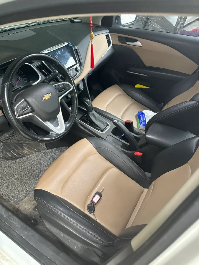 2021 Chevrolet Monza 1.5L 113HP L4 6AT,autocango,china used car exporter,china ev exporter,chinese used car exporter,chinese used ev exporter