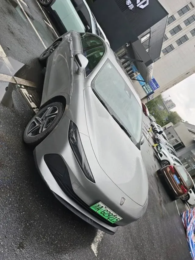 2023 Roewe D7 1.5L 112HP L4 1DHT PHEV 21.4KWH,autocango,china used car exporter,china ev exporter,chinese used car exporter,chinese used ev exporter