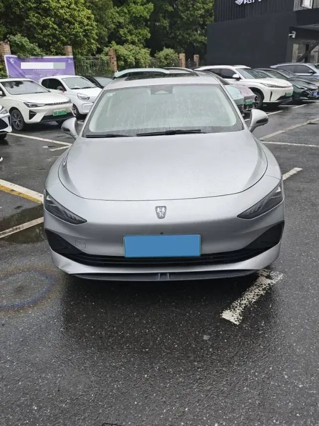 2023 Roewe D7 1.5L 112HP L4 1DHT PHEV 21.4KWH,autocango,china used car exporter,china ev exporter,chinese used car exporter,chinese used ev exporter