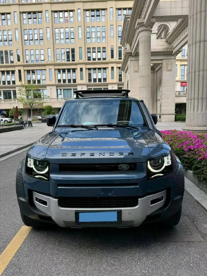 2021 Land Rover Defender 3.0T 400HP L6 8AT,autocango,china used car exporter,china ev exporter,chinese used car exporter,chinese used ev exporter