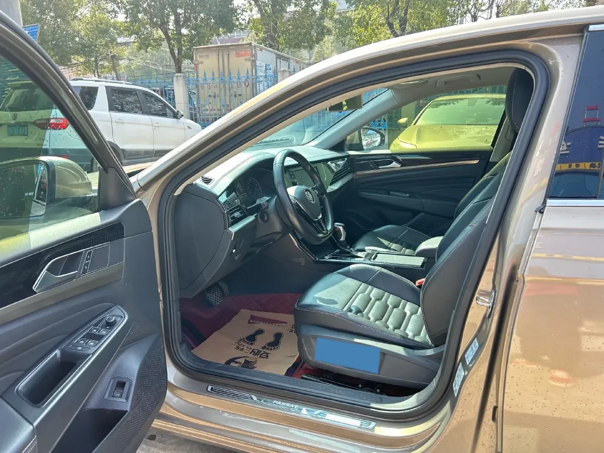 2019 Skoda Kodiak 2.0T 186HP L4 7DCT,autocango,china used car exporter,china ev exporter,chinese used car exporter,chinese used ev exporter