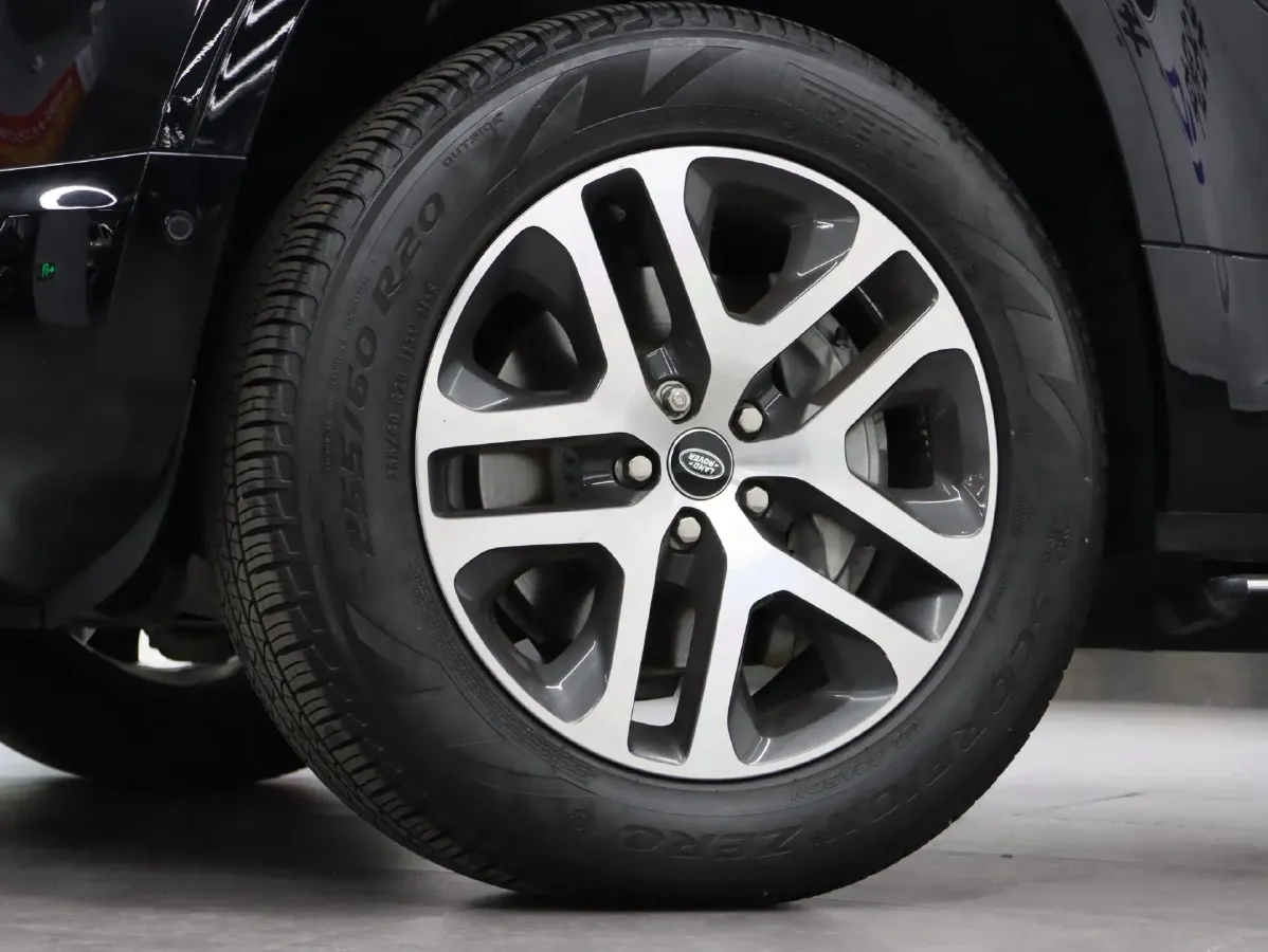 2024 Land Rover Defender 3.0T 400HP L6 8AT,autocango,china used car exporter,china ev exporter,chinese used car exporter,chinese used ev exporter