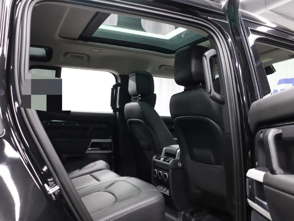 2024 Land Rover Defender 3.0T 400HP L6 8AT,autocango,china used car exporter,china ev exporter,chinese used car exporter,chinese used ev exporter