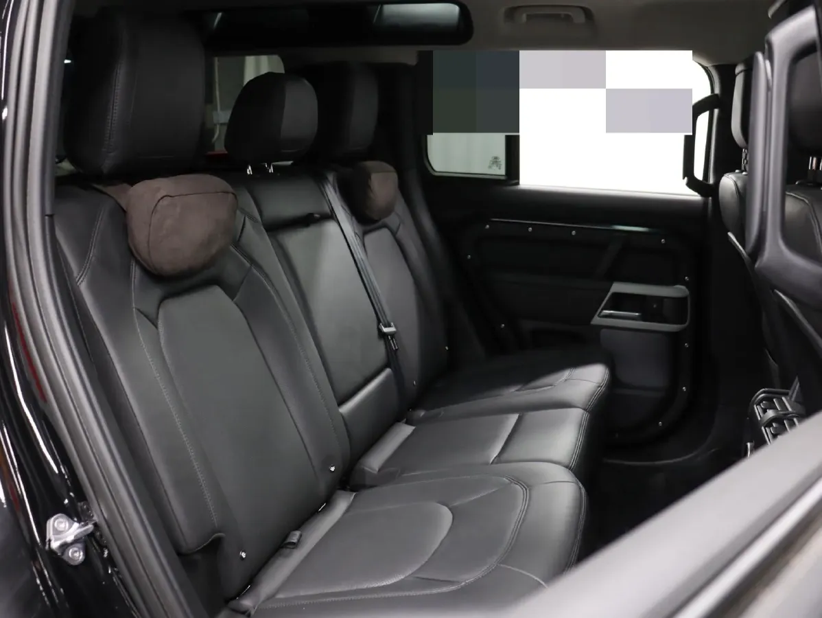 2024 Land Rover Defender 3.0T 400HP L6 8AT,autocango,china used car exporter,china ev exporter,chinese used car exporter,chinese used ev exporter
