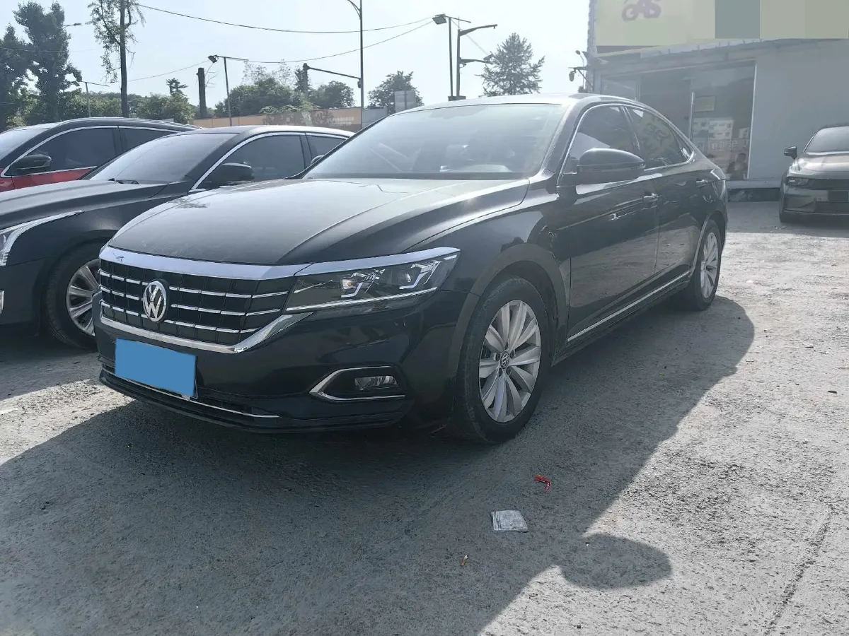 2020 Volkswagen Passat 2.0T 186HP L4 7DCT,autocango,china used car exporter,china ev exporter,chinese used car exporter,chinese used ev exporter