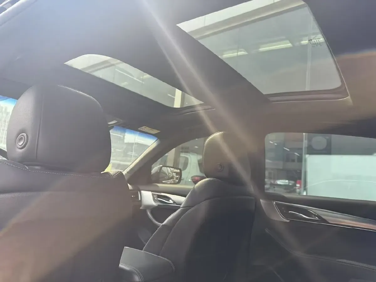 2023 Cadillac CT5 2.0T 237HP L4 10AT,autocango,china used car exporter,china ev exporter,chinese used car exporter,chinese used ev exporter