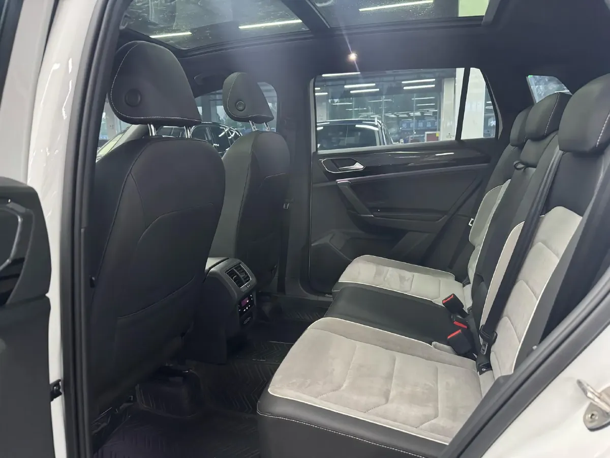 2020 Volkswagen Tayron 2.0T 220HP L4 7DCT,autocango,china used car exporter,china ev exporter,chinese used car exporter,chinese used ev exporter