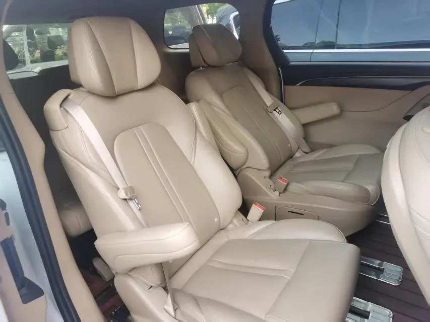 2022 Buick GL8 2.0T 237HP L4 9AT,autocango,china used car exporter,china ev exporter,chinese used car exporter,chinese used ev exporter