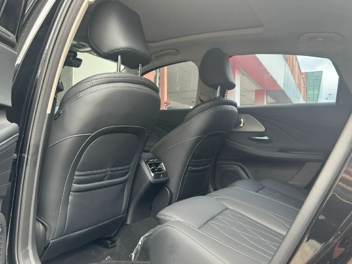 2025 Chery Arrizo 8 1.6T 197HP L4 7DCT,autocango,china used car exporter,china ev exporter,chinese used car exporter,chinese used ev exporter