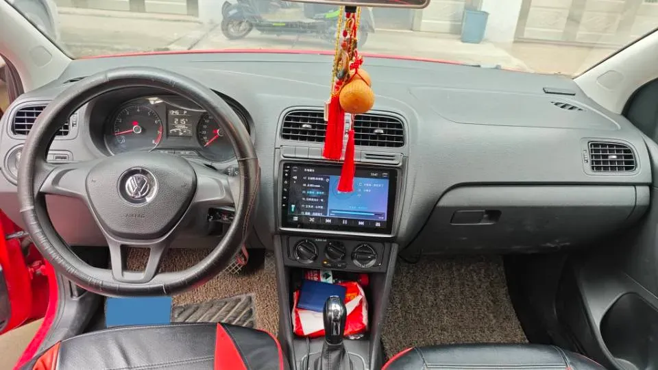 2016 Volkswagen Polo 1.4L 90HP L4 6AT,autocango,china used car exporter,china ev exporter,chinese used car exporter,chinese used ev exporter