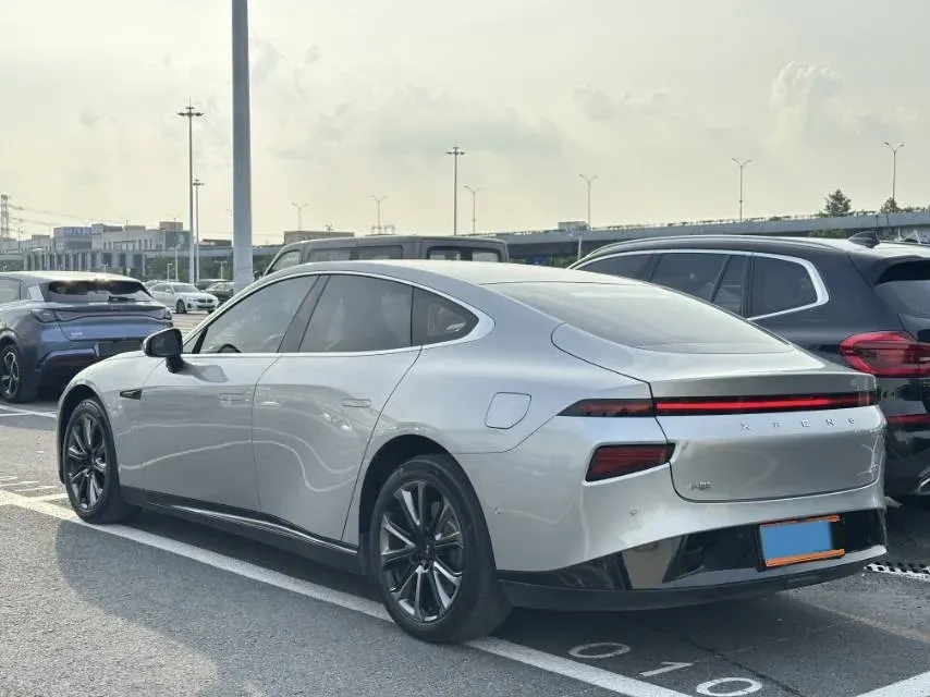 2022 Volkswagen Tiguan X 2.0T 220HP L4 7DCT,autocango,china used car exporter,china ev exporter,chinese used car exporter,chinese used ev exporter