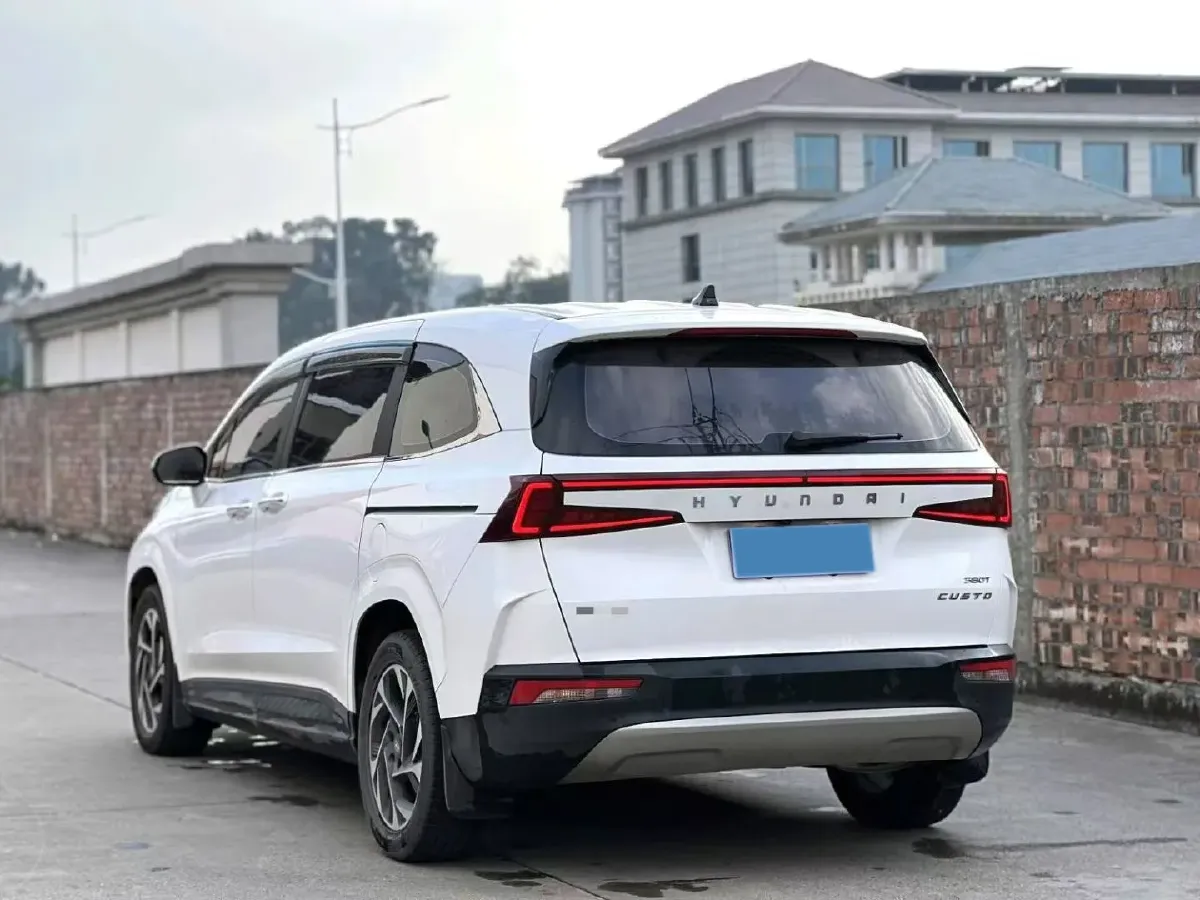 2021 Hyundai Custo 2.0T 236HP L4 8AT,autocango,china used car exporter,china ev exporter,chinese used car exporter,chinese used ev exporter