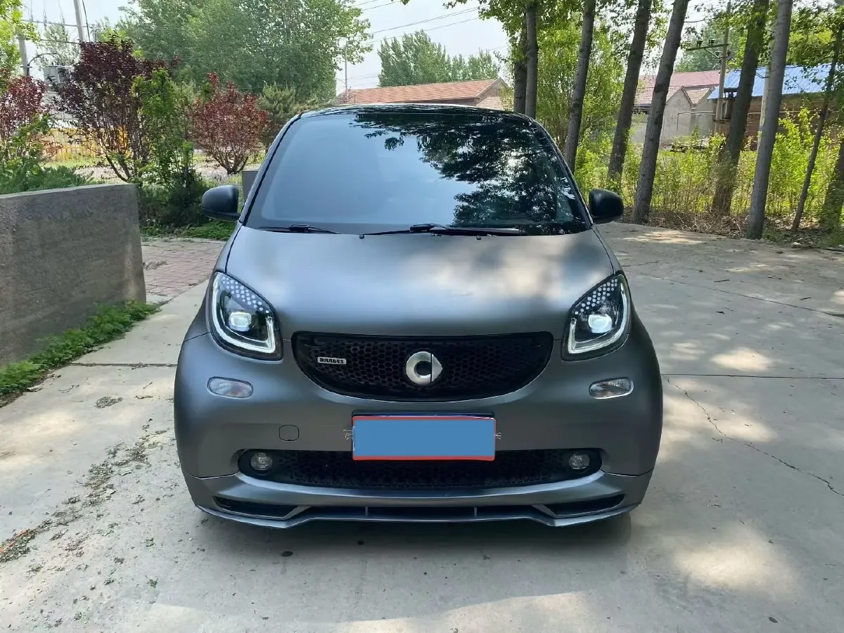 2019 Smart smart fortwo 0.9T 90HP L3 6DCT,autocango,china used car exporter,china ev exporter,chinese used car exporter,chinese used ev exporter