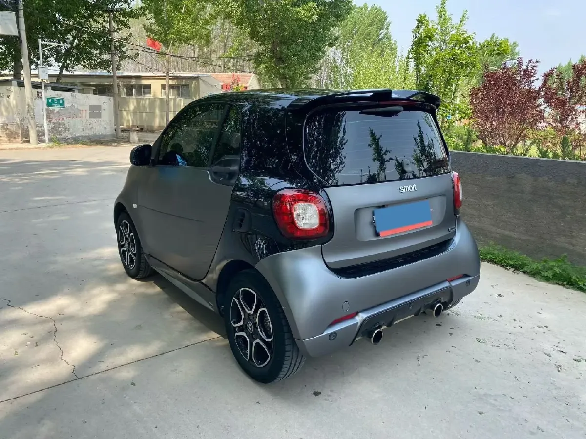 2019 Smart smart fortwo 0.9T 90HP L3 6DCT,autocango,china used car exporter,china ev exporter,chinese used car exporter,chinese used ev exporter
