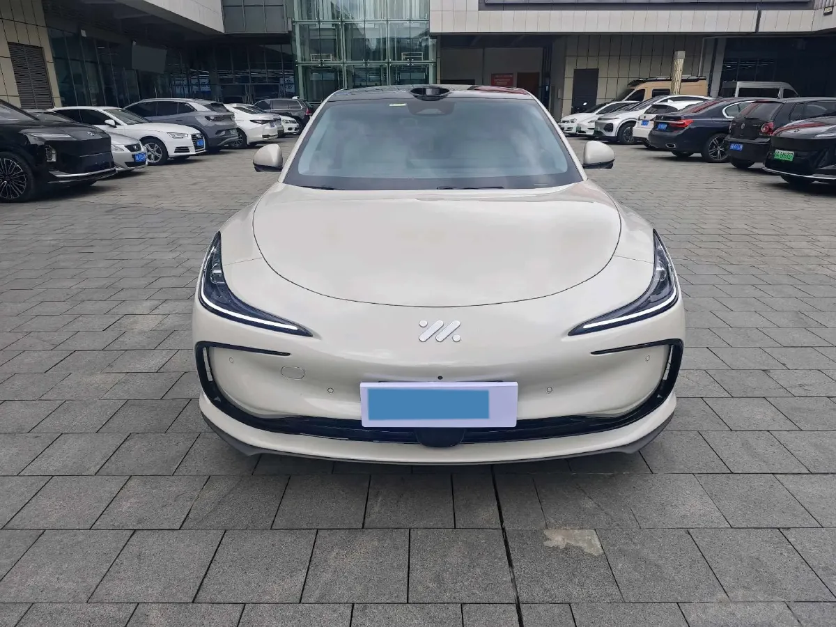 2024 IM L6 BEV 100KWH,autocango,china used car exporter,china ev exporter,chinese used car exporter,chinese used ev exporter