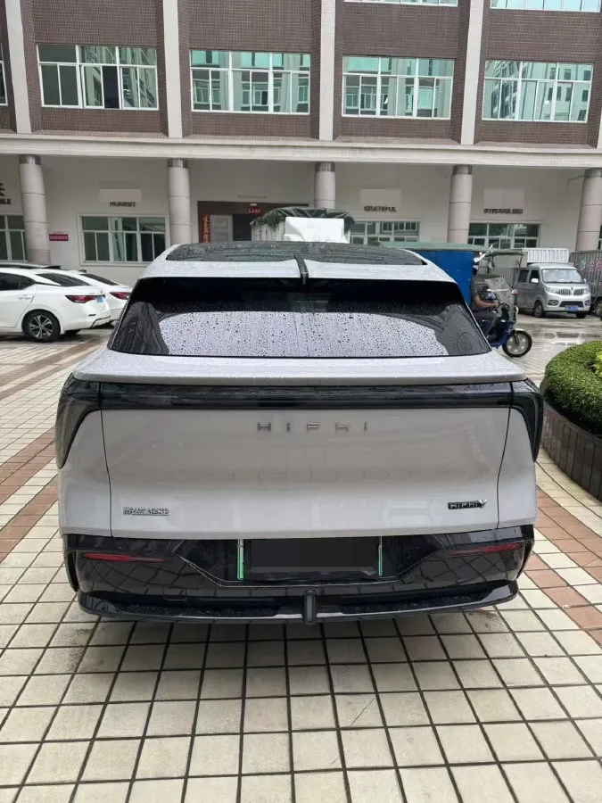 2023 HiPhi Y BEV 76.6KWH,autocango,china used car exporter,china ev exporter,chinese used car exporter,chinese used ev exporter