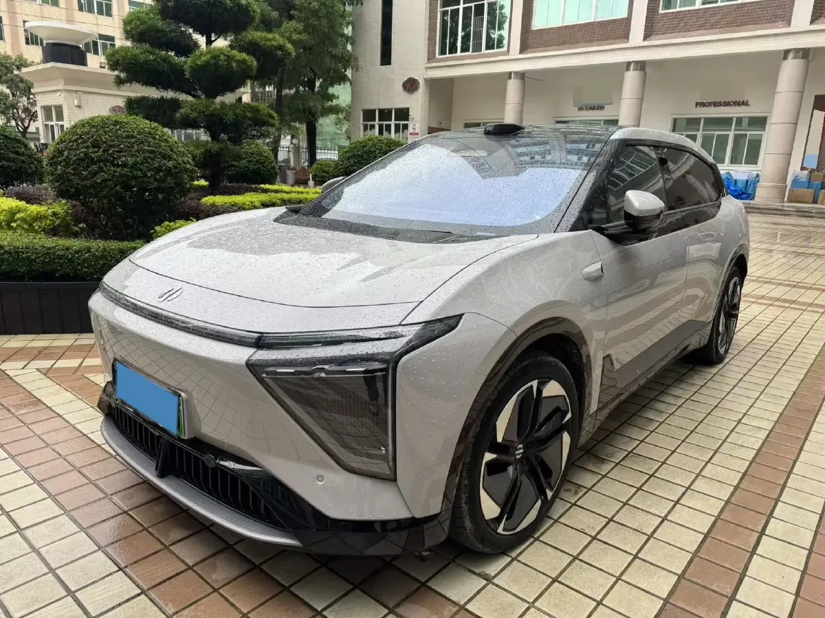 2023 HiPhi Y BEV 76.6KWH,autocango,china used car exporter,china ev exporter,chinese used car exporter,chinese used ev exporter