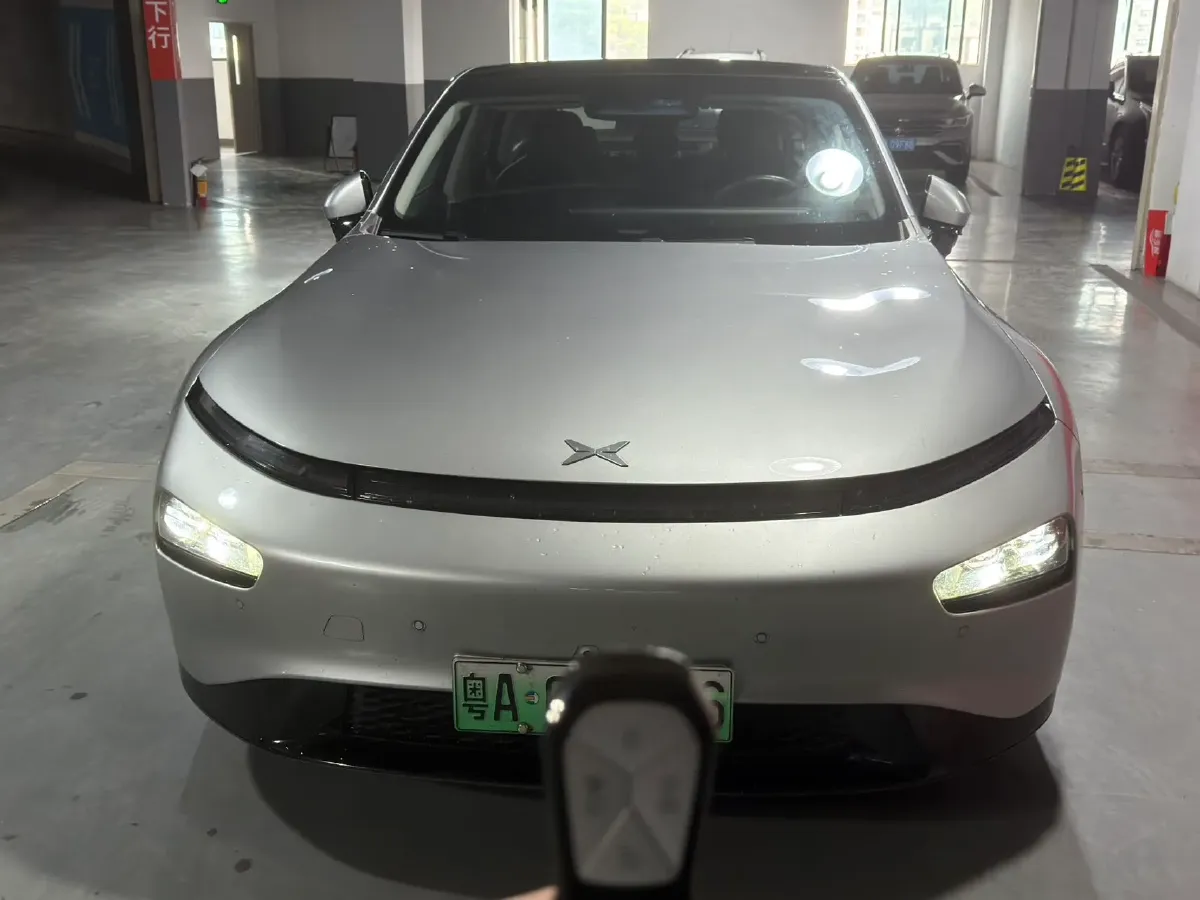 2023 Xpeng P7 BEV 70.8KWH,autocango,china used car exporter,china ev exporter,chinese used car exporter,chinese used ev exporter