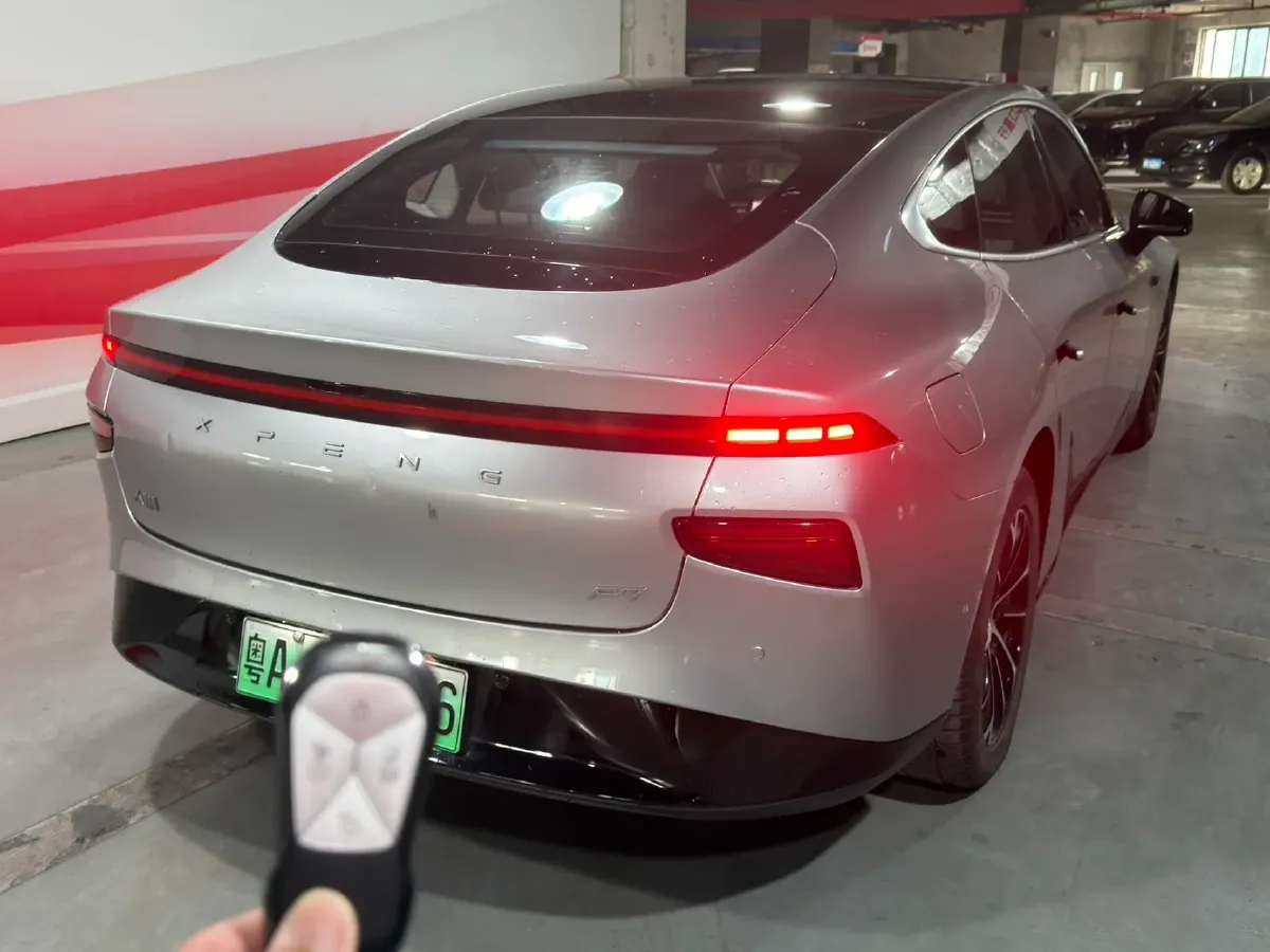 2023 Xpeng P7 BEV 70.8KWH,autocango,china used car exporter,china ev exporter,chinese used car exporter,chinese used ev exporter