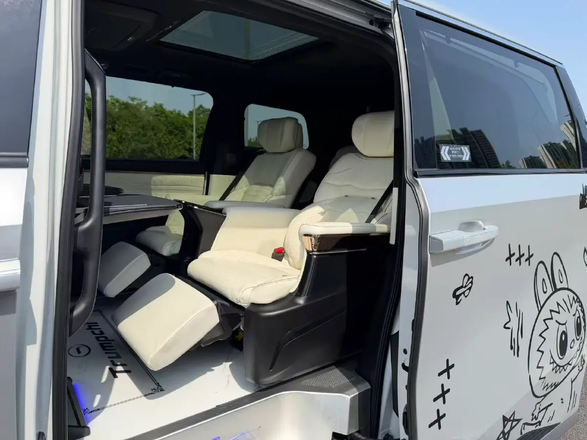 2023 GAC Trumpchi M8 2.0T 190HP L4 E-CVT Hybrid,autocango,china used car exporter,china ev exporter,chinese used car exporter,chinese used ev exporter