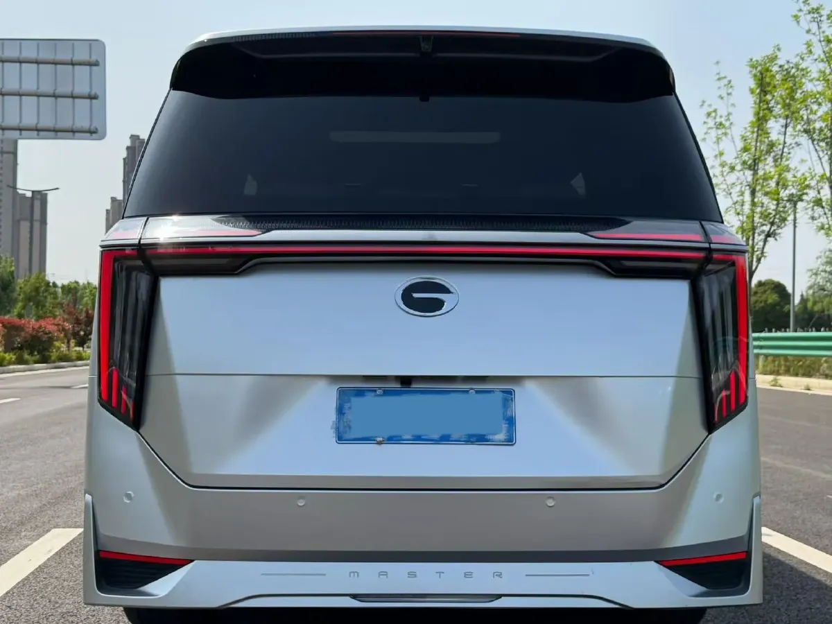 2023 GAC Trumpchi M8 2.0T 190HP L4 E-CVT Hybrid,autocango,china used car exporter,china ev exporter,chinese used car exporter,chinese used ev exporter